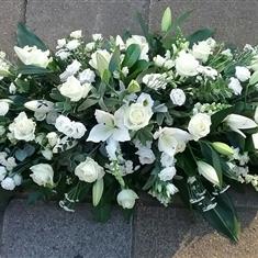  Casket Spray in Ivory &amp; White